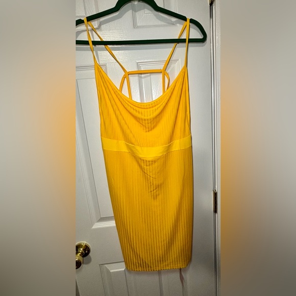 Micas Dresses & Skirts - NWT MICAS SZ L YELLOW Womens Ribbed Bodycon Mini Dress